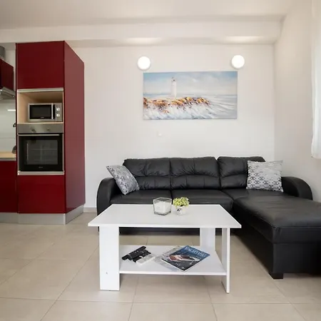 Apartman Miss Tina *