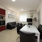 Miss Tina Διαμέρισμα *