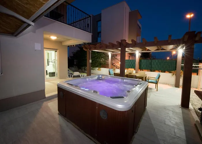 Miss Tina Lägenhet *